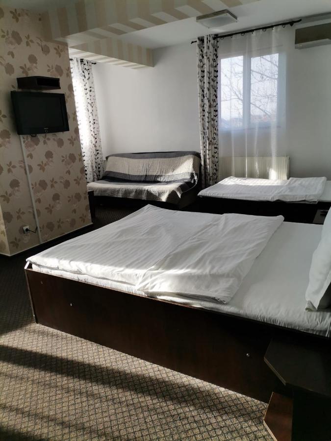 Motel Davios Târgu Jiu المظهر الخارجي الصورة