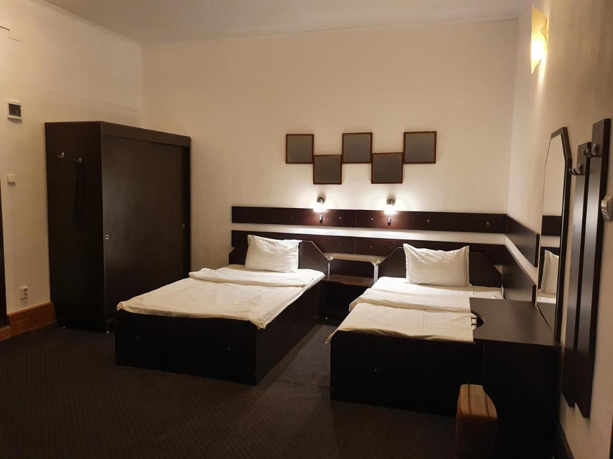 Motel Davios Târgu Jiu المظهر الخارجي الصورة
