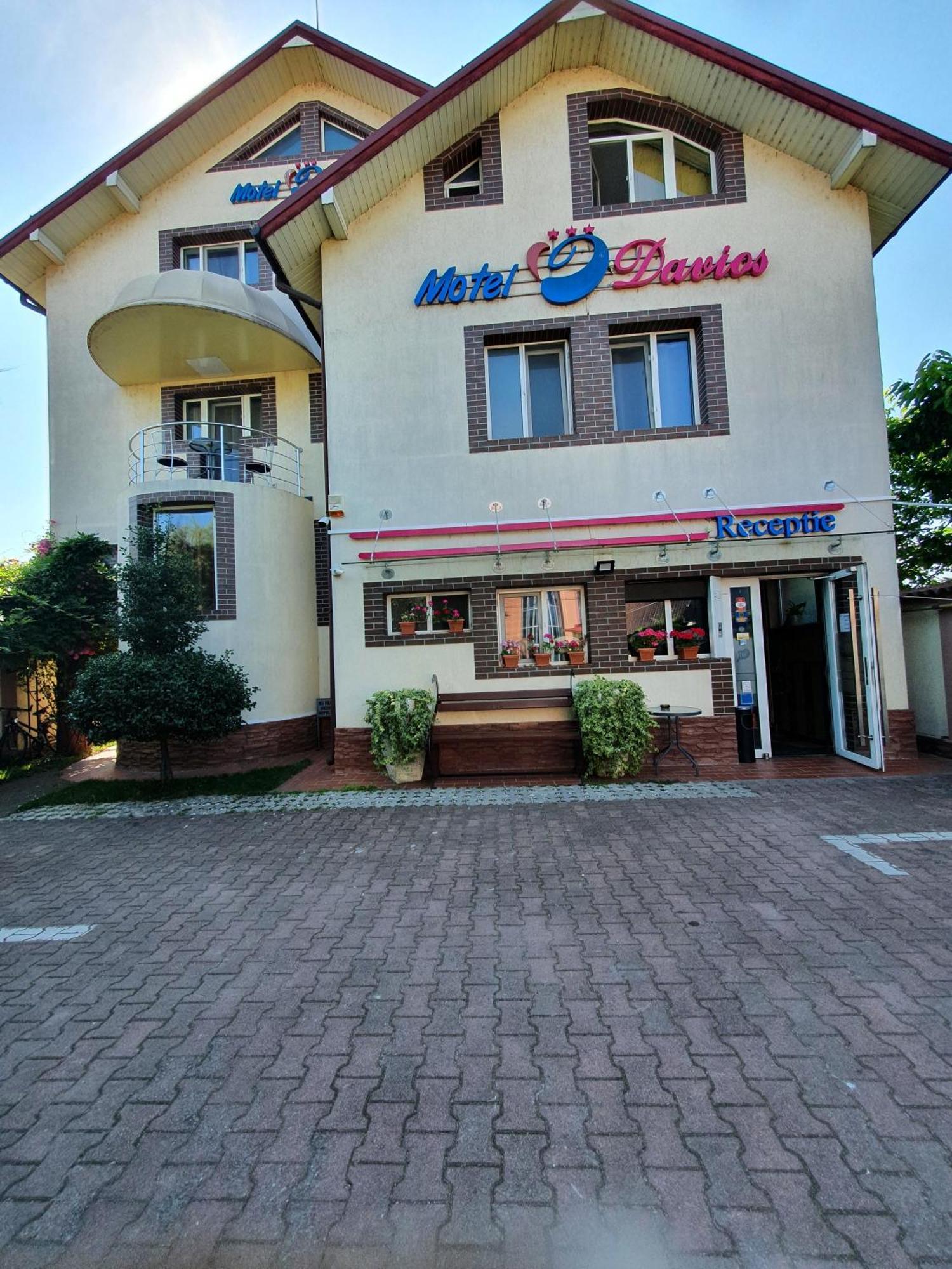 Motel Davios Târgu Jiu المظهر الخارجي الصورة